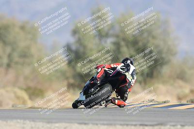 media/Oct-04-2025-CVMA (Sat) [[408bcdd6e4]]/Race 13-Amateur Supersport Open/